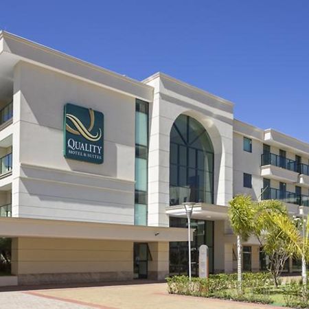 Quality Hotel & Suites Brasilia Exterior photo