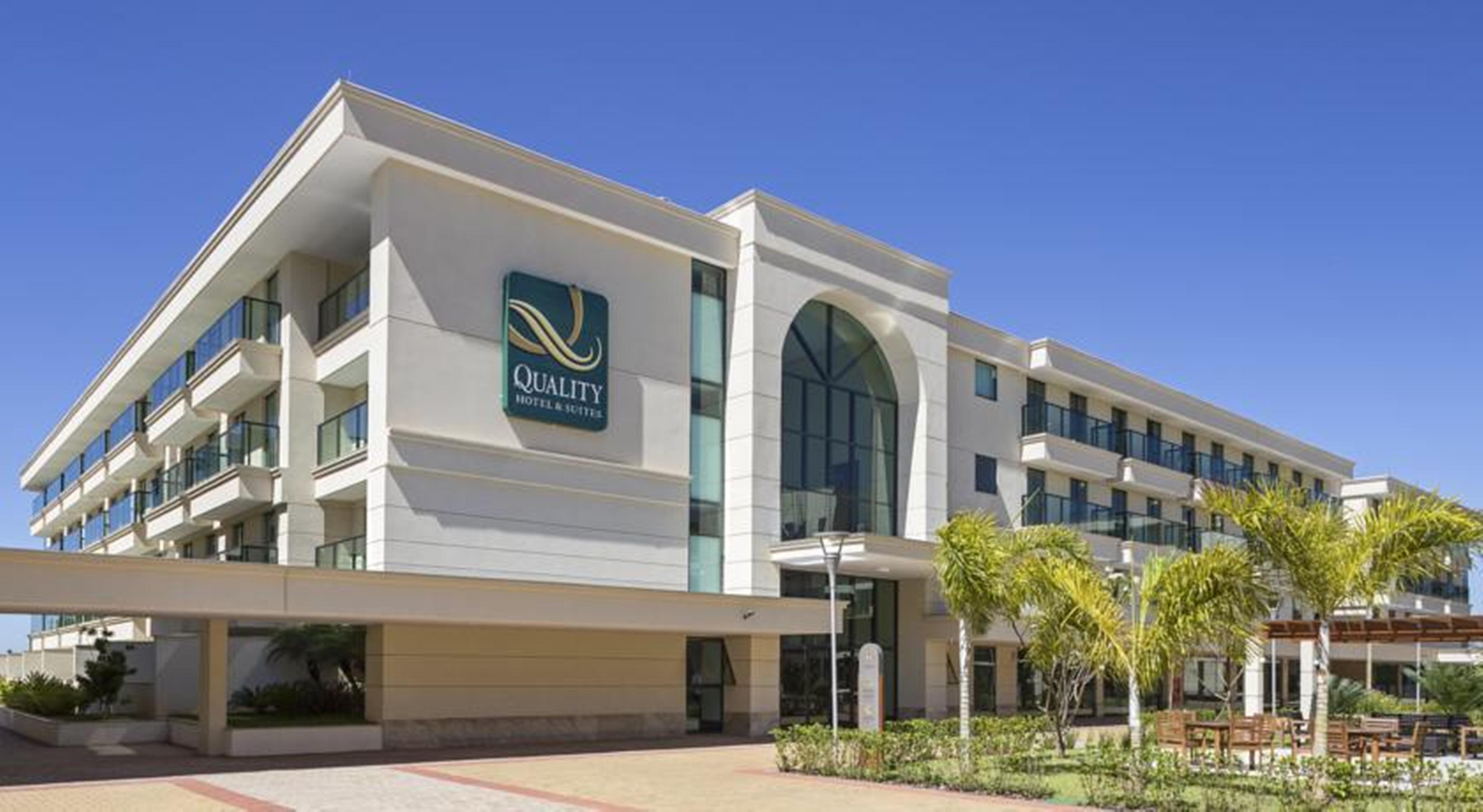 Quality Hotel & Suites Brasilia Exterior photo